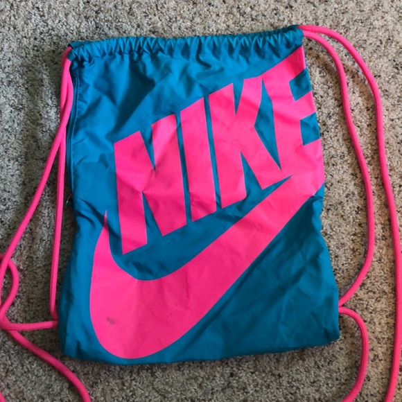 nike string backpack